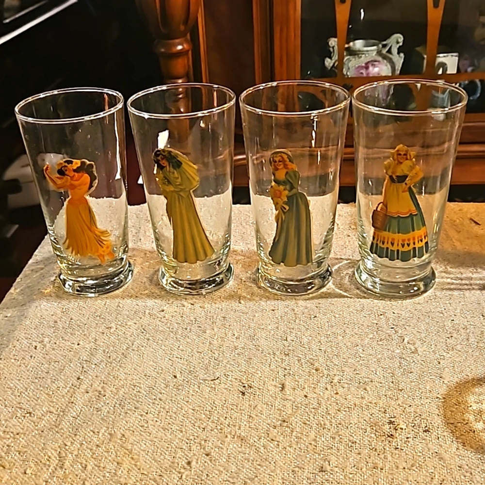 1940's Peekaboo glasses